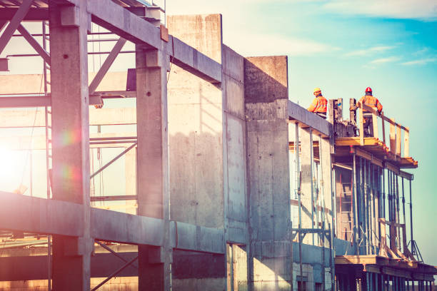 Best Custom Concrete Contractor  in Dodge City, KS